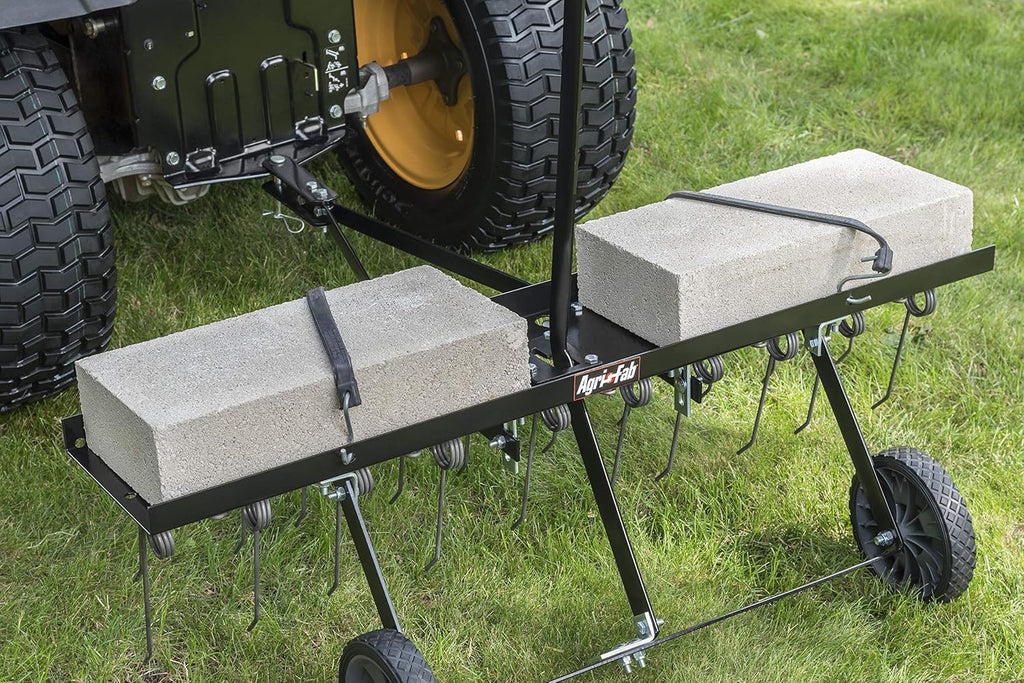 40-Inch Tow Dethatcher Y1591