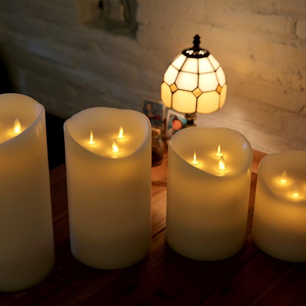 Ivory 3-Wicks Decorative Candle I827129