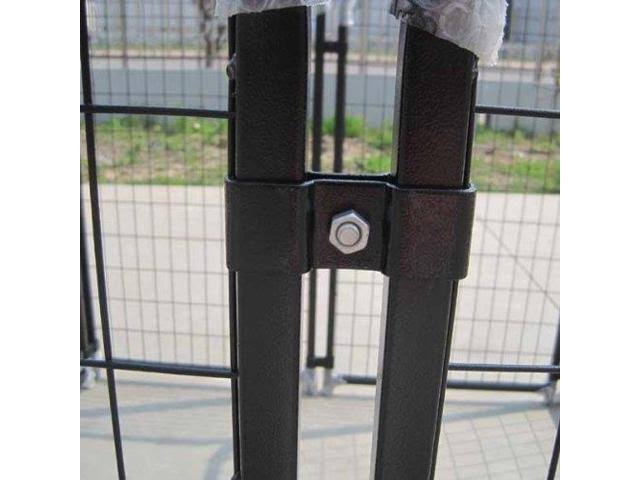 Black Heavy Duty Pet Kennel P588