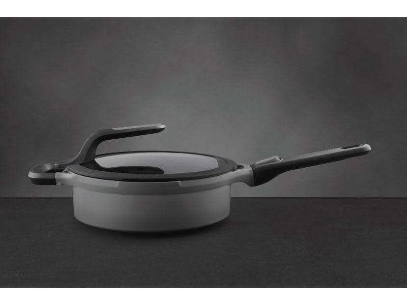 Stay Cool Covered Sauté Pan Q227