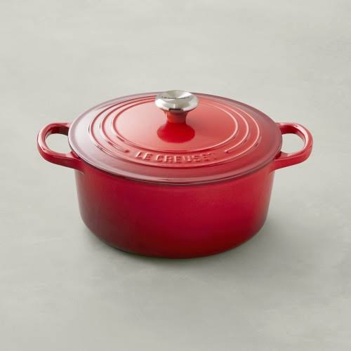 3.5-Quart Cast Iron Round Dutch Oven O987