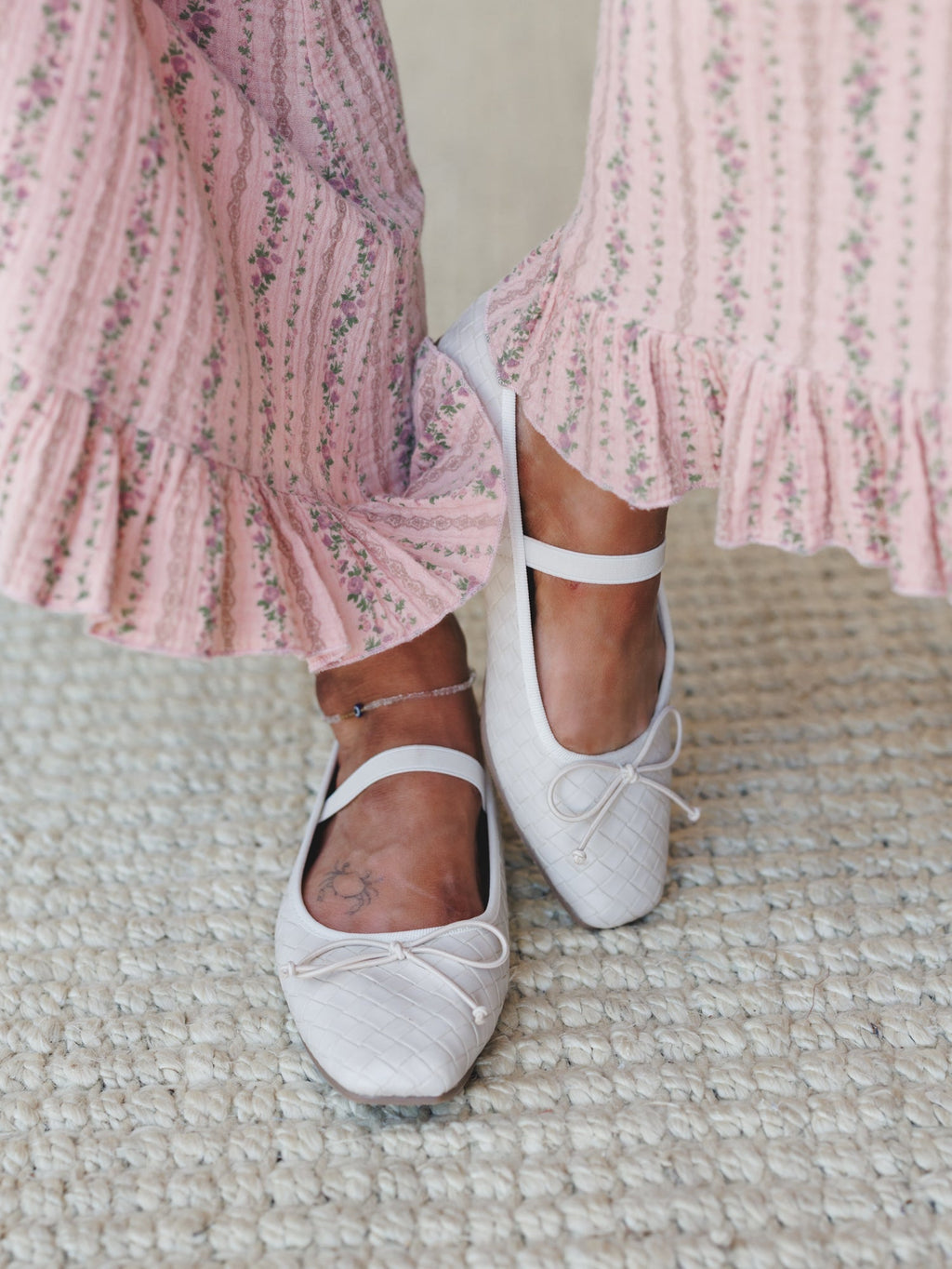 Logan Flat - Beige