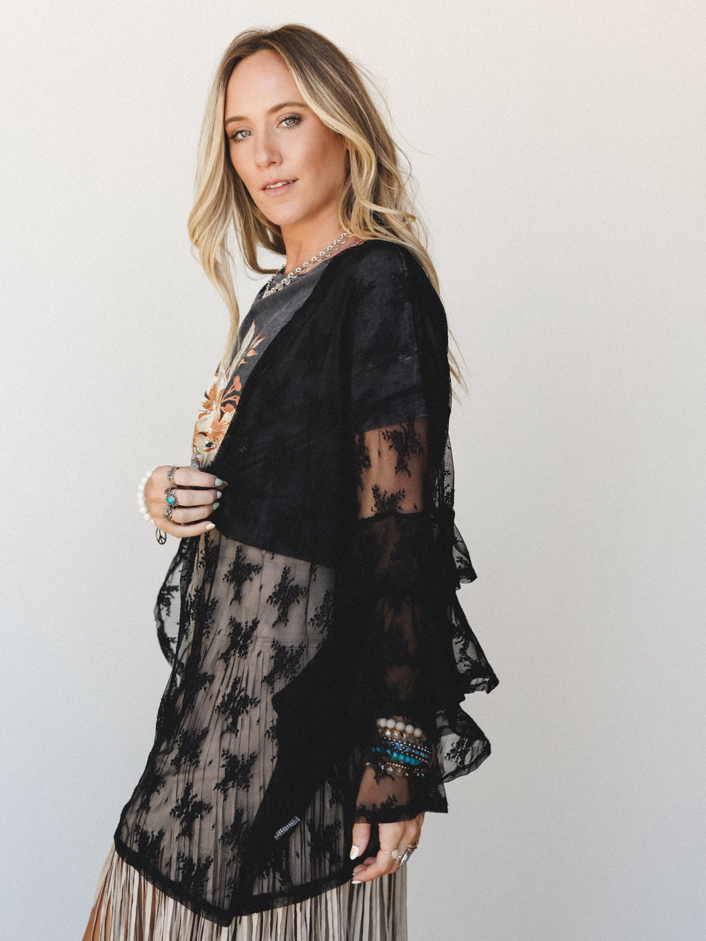The Nest Floral Lace Dreams Kimono - Black