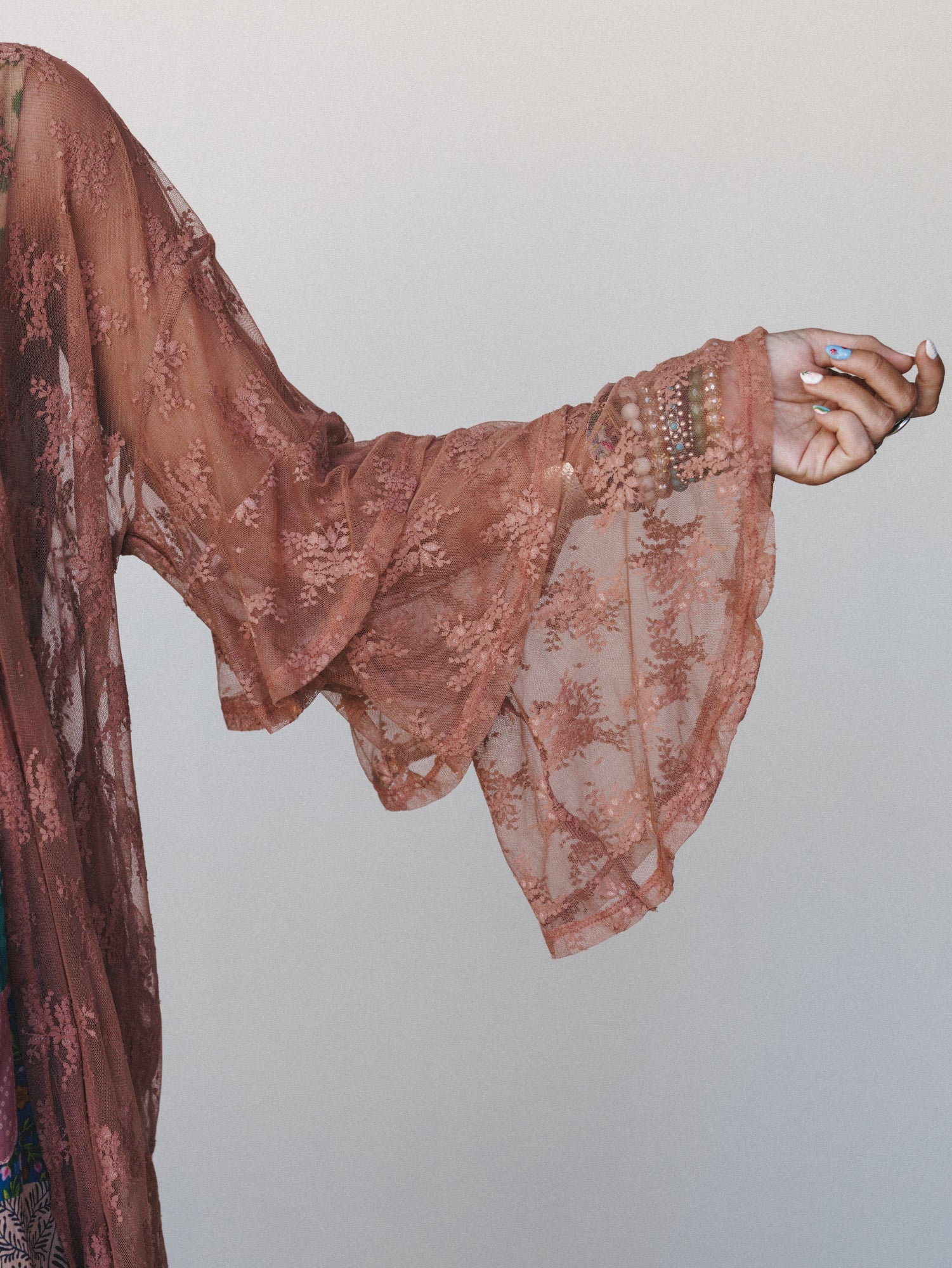 The Nest Floral Lace Dreams Kimono - Rose