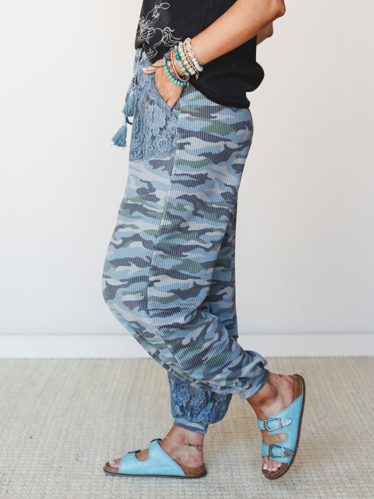 The Nest Weekend Warrior Joggers - Blue Camo