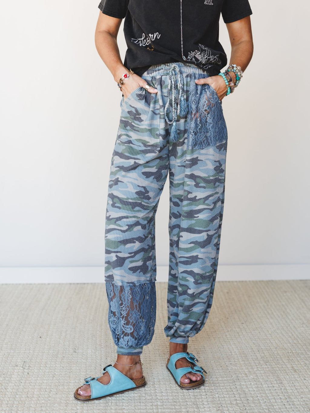 The Nest Weekend Warrior Joggers - Blue Camo