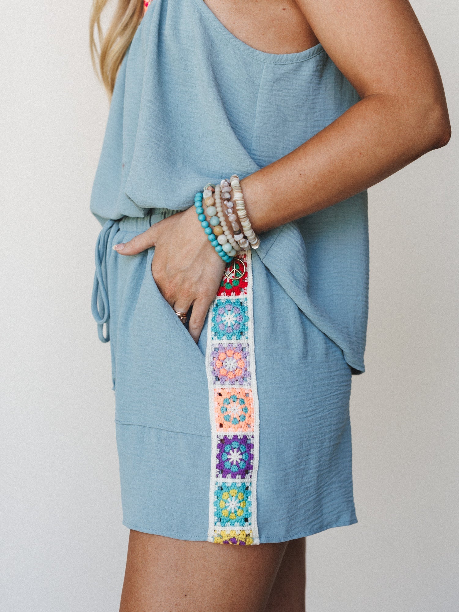 The Nest Carefree Days Crochet Detail Short - Sage