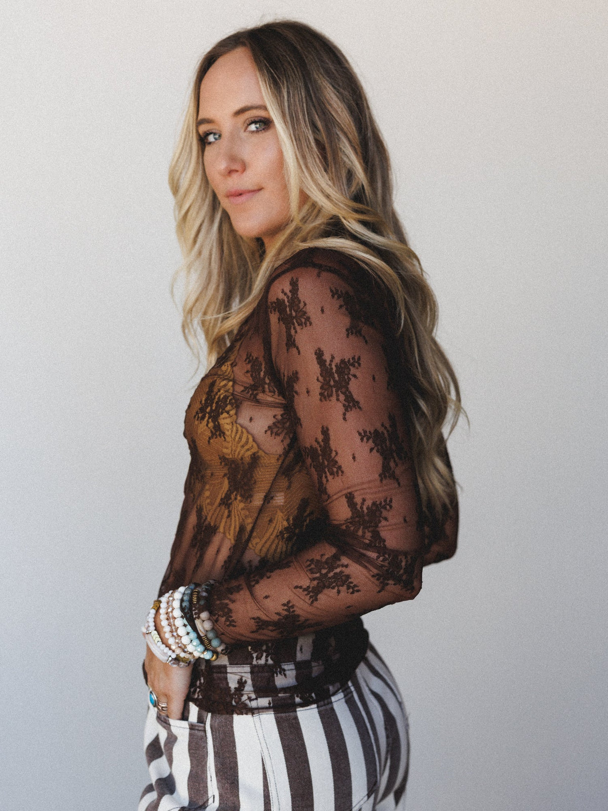 The Nest Lacey Floral Long Sleeve Top - Brown