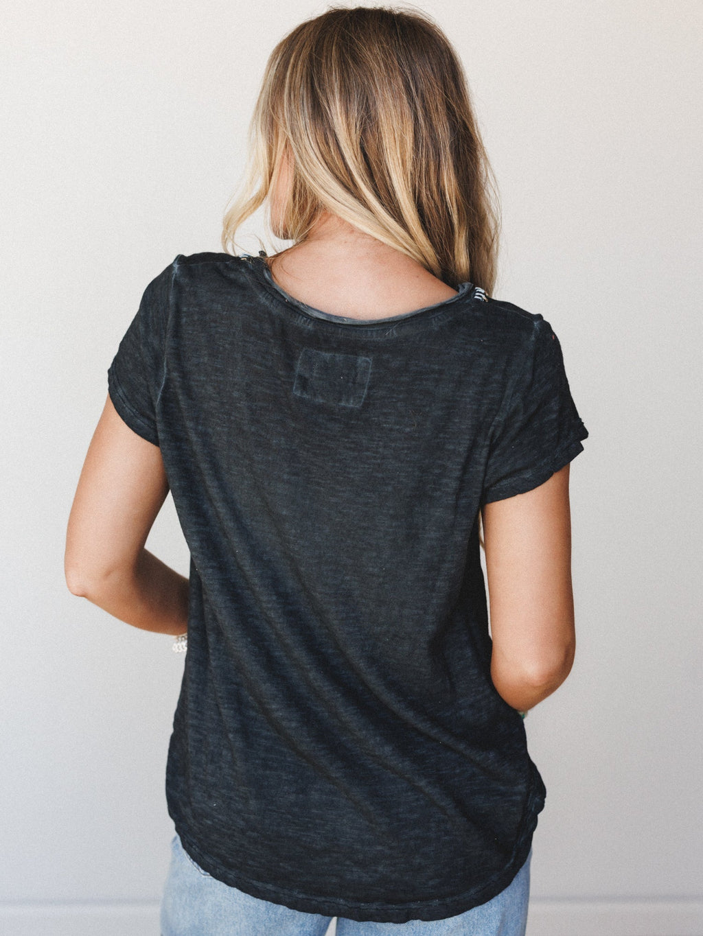 Sylpha Tee - Black