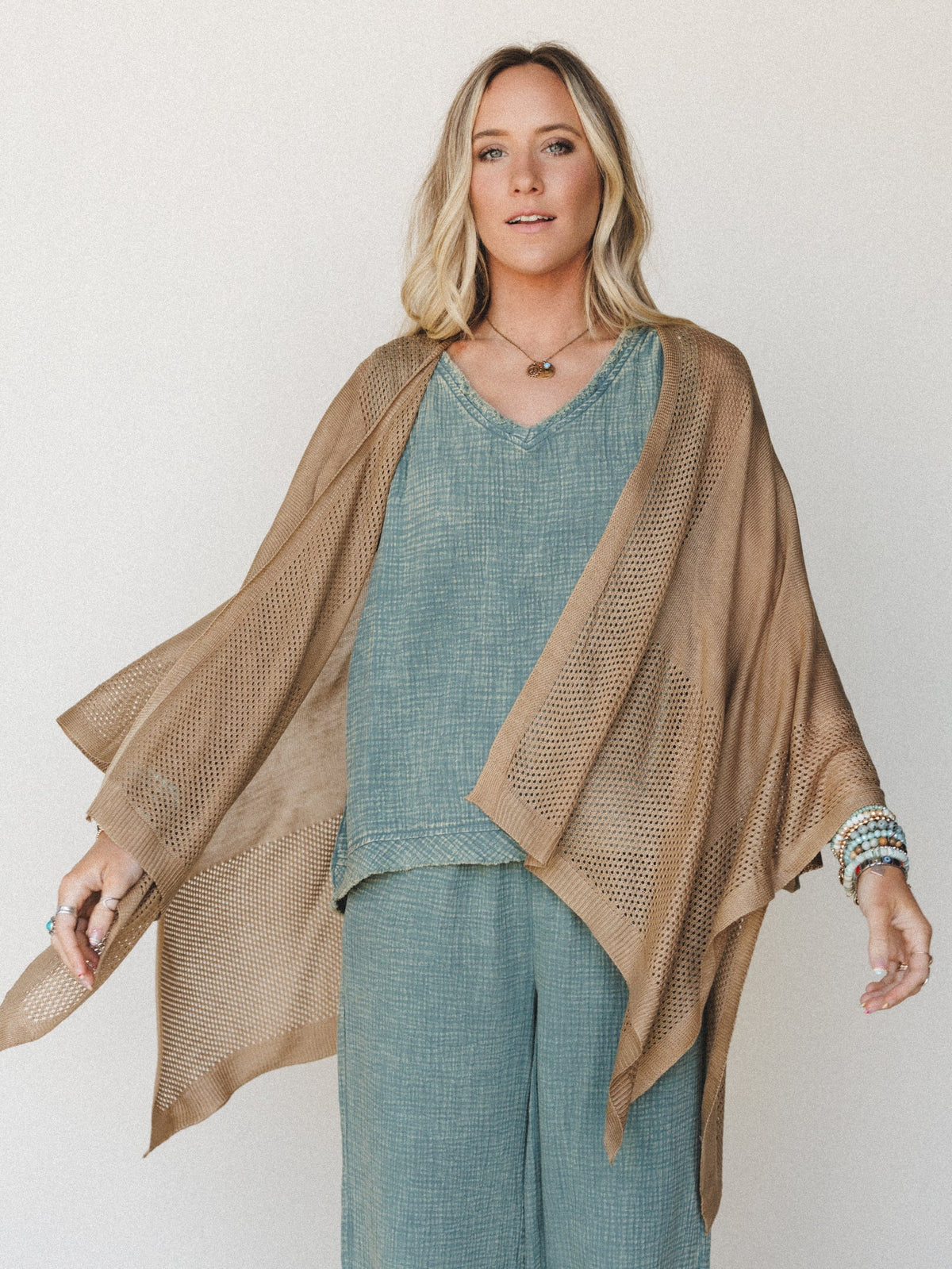 Dreamscape Kimono - Camel