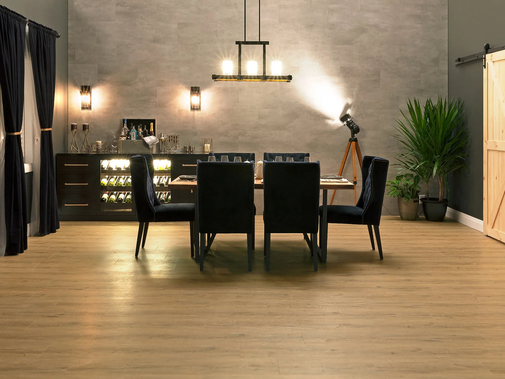 Natural Oak 5MM LVP Flooring 400 Sq ft R409525