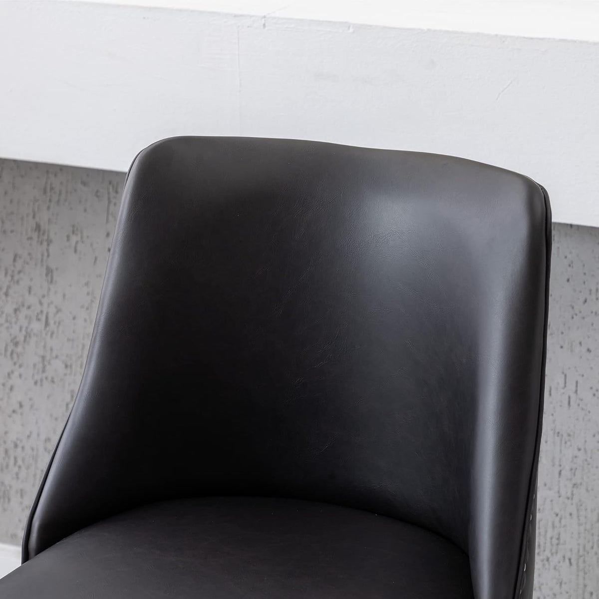 27 inch PU Leather Swivel Barstools with Wood Legs Q264365