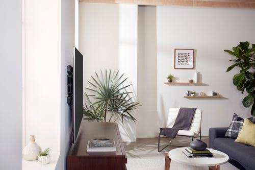 Swivel TV Wall Mount for 42x22 - 90x22 TVs B352