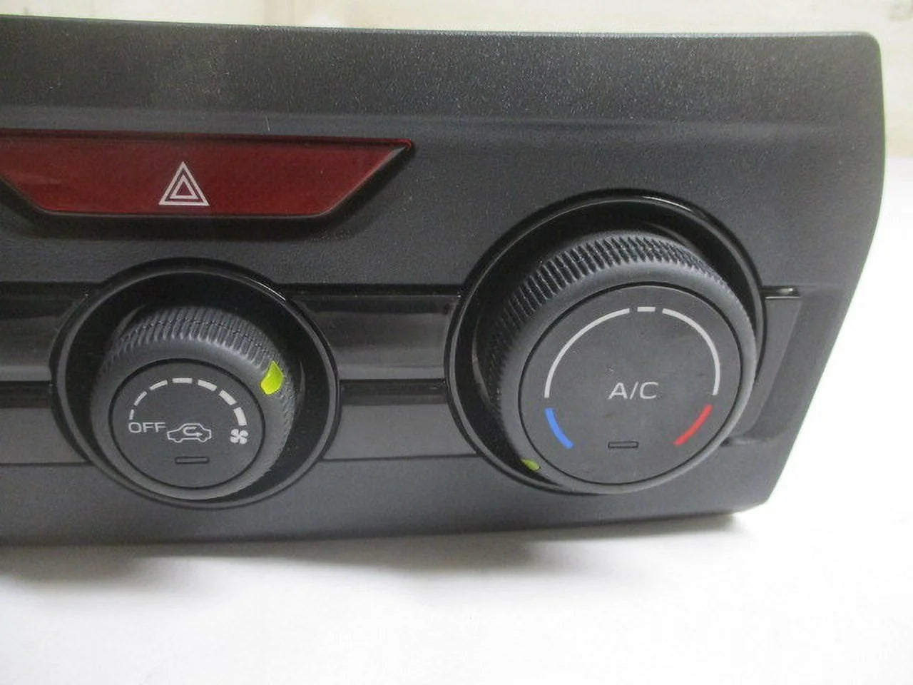 Pre-Owned Subaru Impreza Manual Climate AC Heater Temperature Control E108626