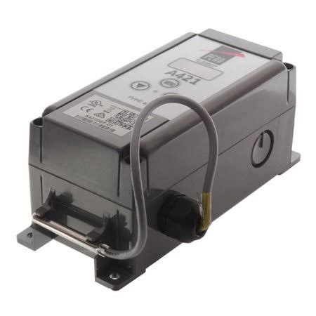 Single Stage Digital Temperature Control with Leads U33375
